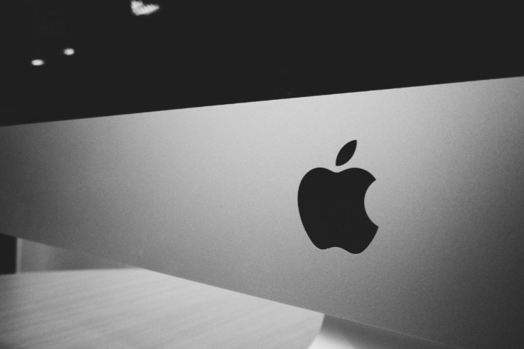 apple lavora a dei mac con schermo più grande